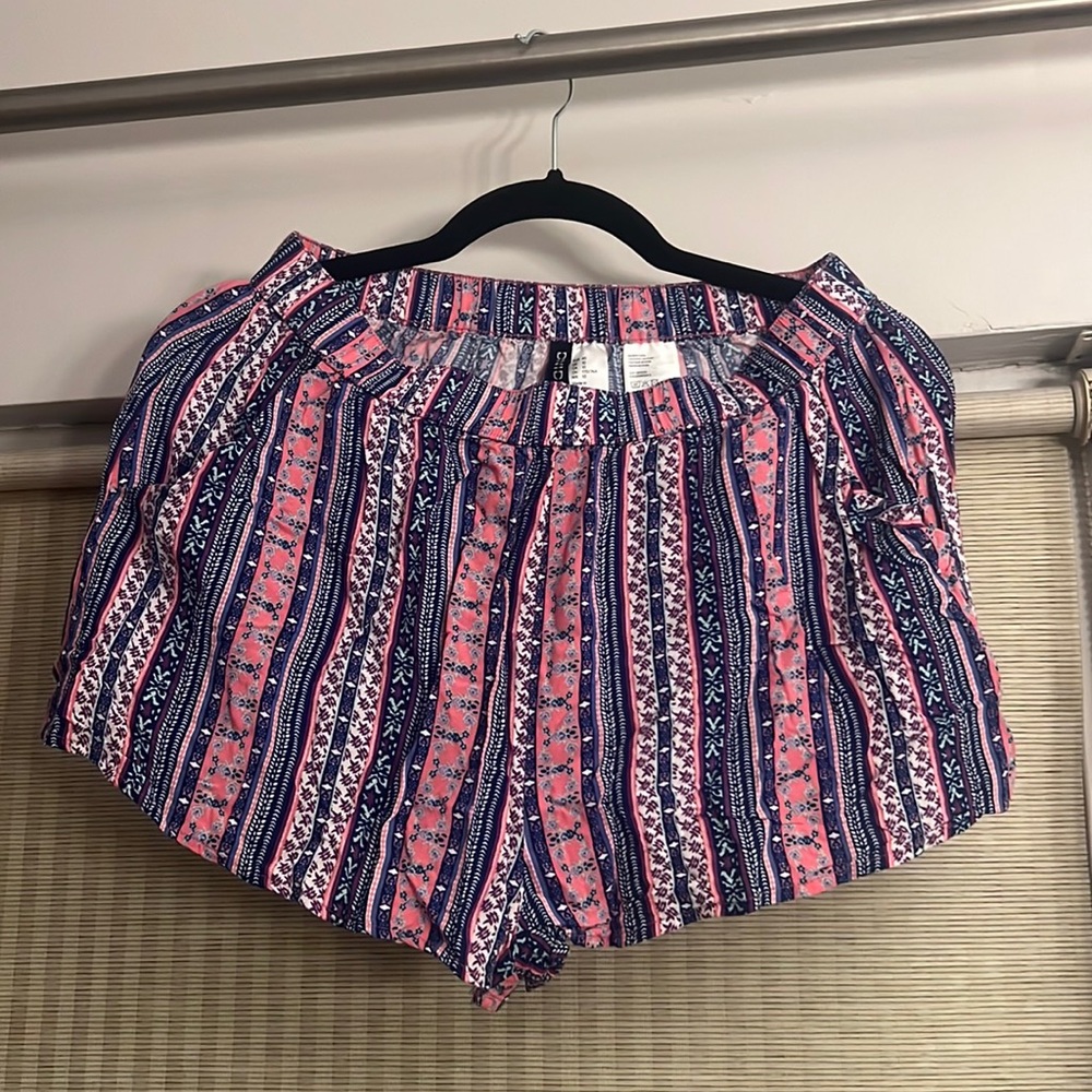 Patterned shorts from H&M